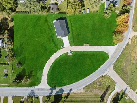 1019 NE 2nd Avenue Waverly IA 50677