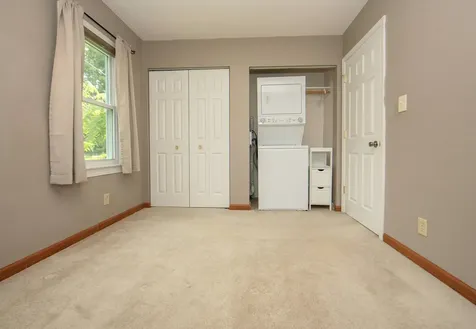 916 Harlington Place Waverly IA 50677