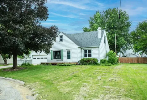 916 Harlington Place Waverly IA 50677