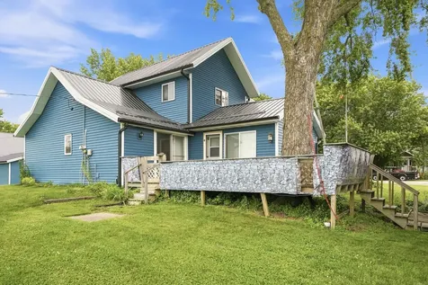14 Greene Street Walker IA 52352