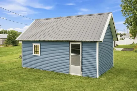 14 Greene Street Walker IA 52352