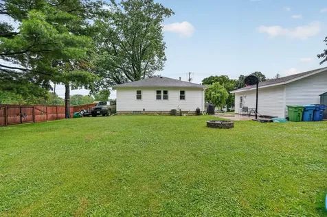1453 Hammond Avenue Waterloo IA 50702