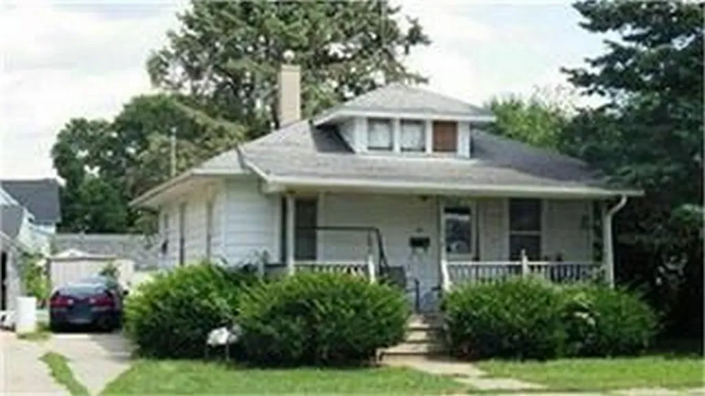 656 N Cedar Street Monticello IA 52310