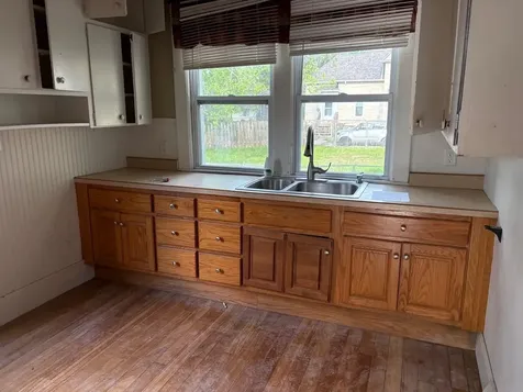 206 Reber Avenue Waterloo IA 50701