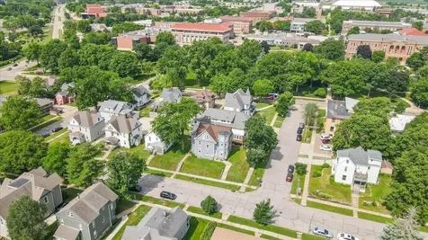 2503 Olive Street Cedar Falls IA 50613