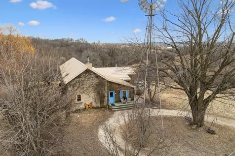 30000 Evergreen Road Elkader IA 52043