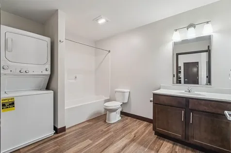 120 Twin Steeples Circle NE #210 Dyersville IA 52040