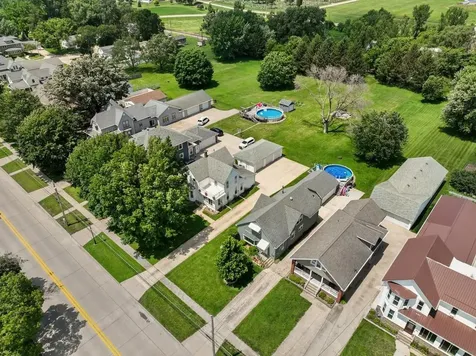 628 1st Avenue W. Dyersville IA 52040