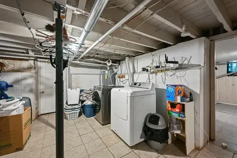 628 1st Avenue W. Dyersville IA 52040