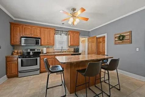 628 1st Avenue W. Dyersville IA 52040