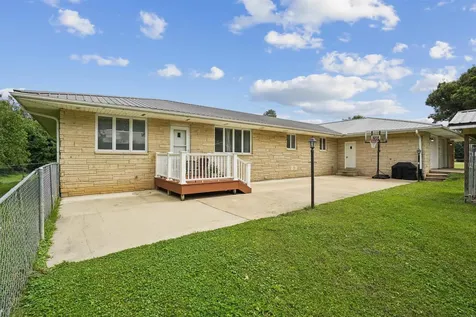 305 Worth Street Lamont IA 50650