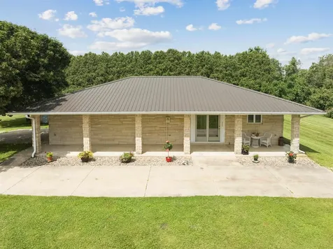 305 Worth Street Lamont IA 50650