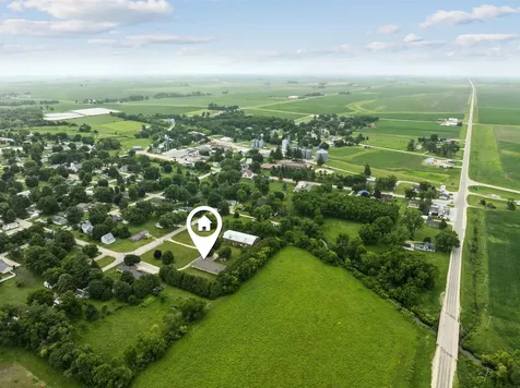 305 Worth Street Lamont IA 50650