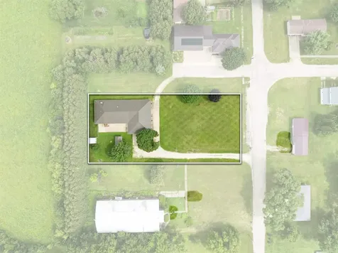305 Worth Street Lamont IA 50650