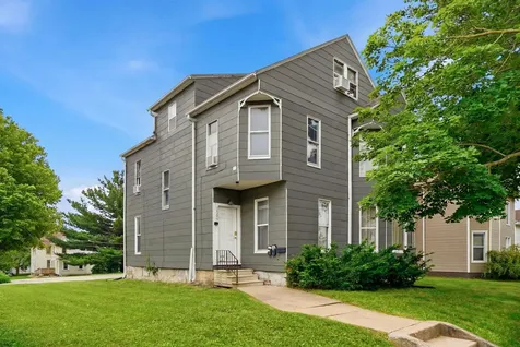 2508 Olive Street Cedar Falls IA 50613