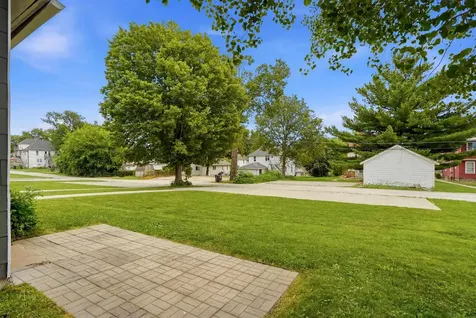 2508 Olive Street Cedar Falls IA 50613