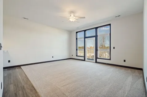 120 Twin Steeples Circle NE #213 Dyersville IA 52040