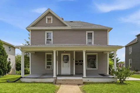 2504 Olive Street Cedar Falls IA 50613