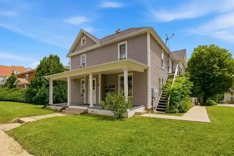 2504 Olive Street Cedar Falls IA 50613