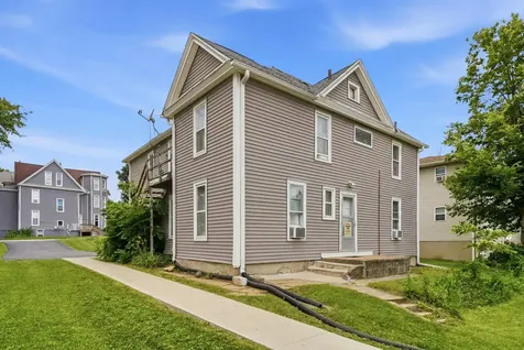 2504 Olive Street Cedar Falls IA 50613