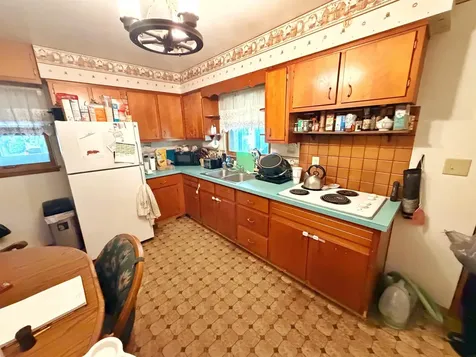 250 Oak Drive Postville IA 52162