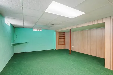 1322 Jersey Lane Waterloo IA 50701