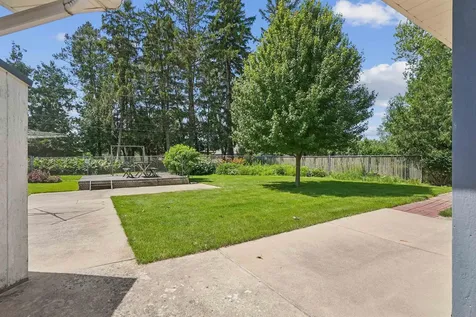 1322 Jersey Lane Waterloo IA 50701