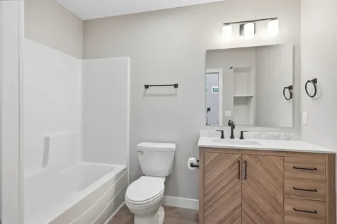 1931 Belle Avenue Cedar Falls IA 50613