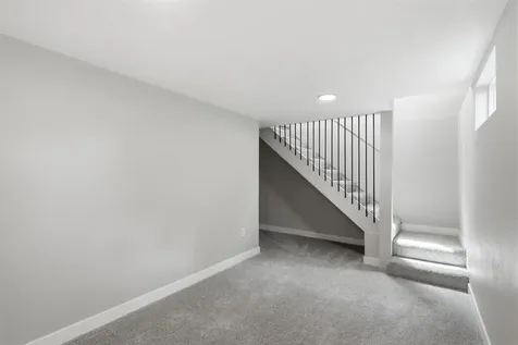 1931 Belle Avenue Cedar Falls IA 50613