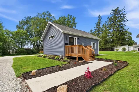 1931 Belle Avenue Cedar Falls IA 50613