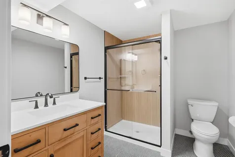 1931 Belle Avenue Cedar Falls IA 50613