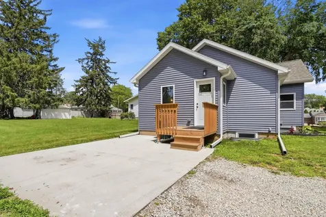 1931 Belle Avenue Cedar Falls IA 50613