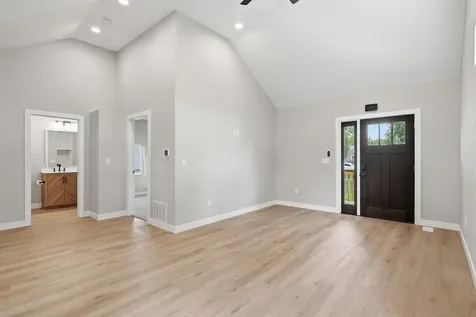 1931 Belle Avenue Cedar Falls IA 50613