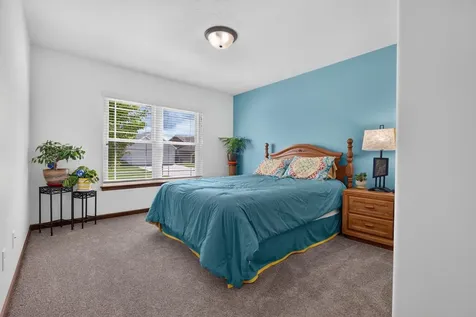 2803 Pendleton Drive Cedar Falls IA 50613