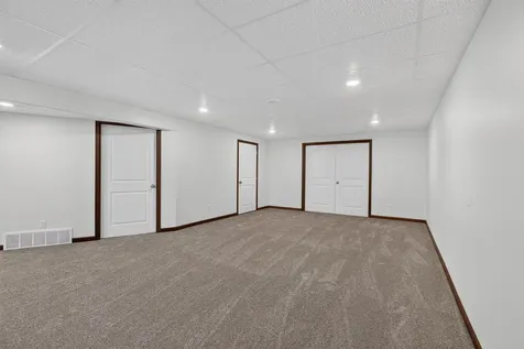 2803 Pendleton Drive Cedar Falls IA 50613
