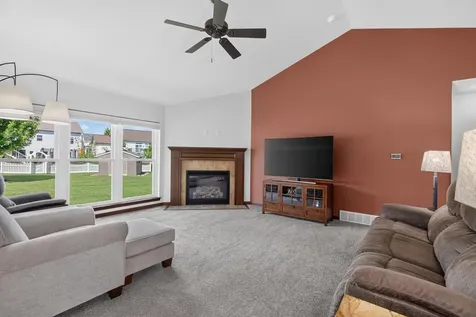 2803 Pendleton Drive Cedar Falls IA 50613