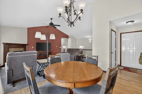 2803 Pendleton Drive Cedar Falls IA 50613