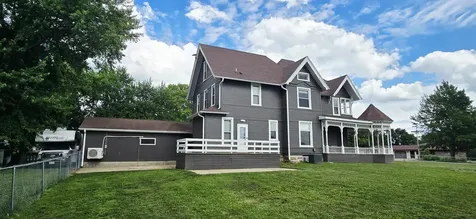 1862 Timber Avenue Charles City IA 50616