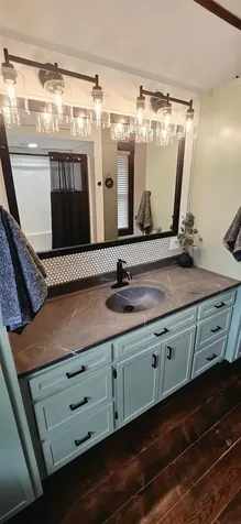 1862 Timber Avenue Charles City IA 50616