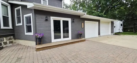 1862 Timber Avenue Charles City IA 50616
