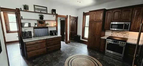 1862 Timber Avenue Charles City IA 50616