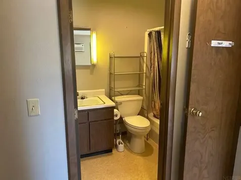 732 High Street Arlington IA 50606