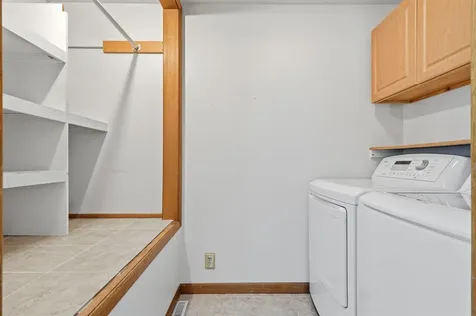 927 W 14th Street Cedar Falls IA 50613
