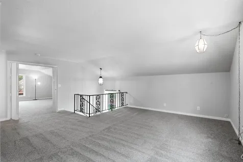 927 W 14th Street Cedar Falls IA 50613