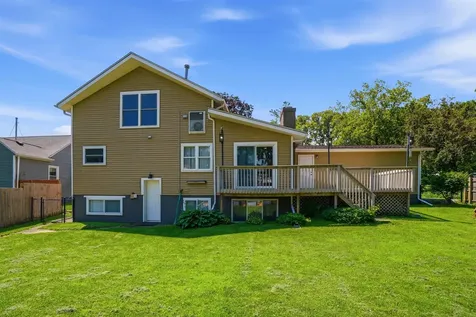 927 W 14th Street Cedar Falls IA 50613