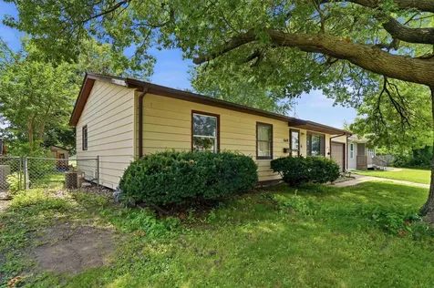 1619 Wakonda Drive Waterloo IA 50703
