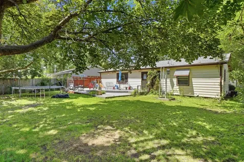 1619 Wakonda Drive Waterloo IA 50703