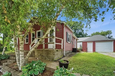 1518 11th Street Eldora IA 50627