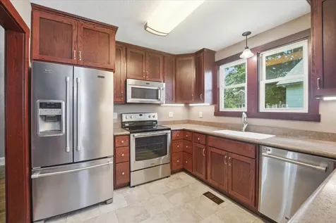 1518 11th Street Eldora IA 50627