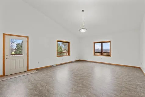 101 E 13th Street Sumner IA 50674
